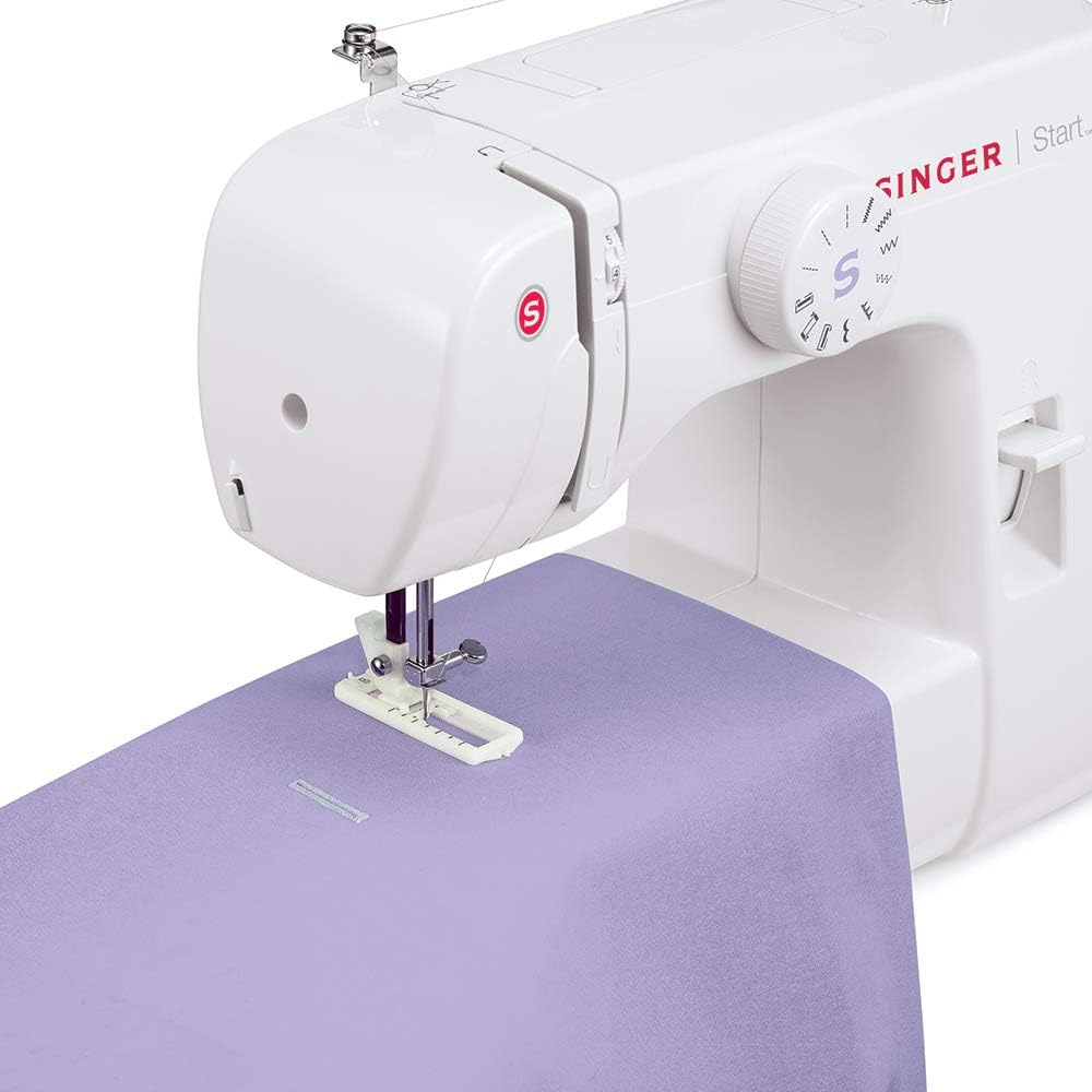 MAQUINA DE COSER SINGER 1306  6 PUNTADAS